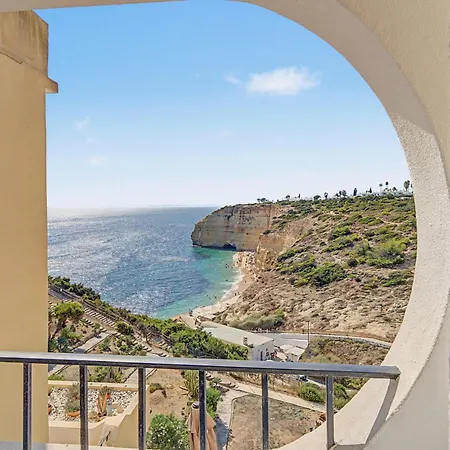 T1 Na De Centeanes, * Carvoeiro (Lagoa)